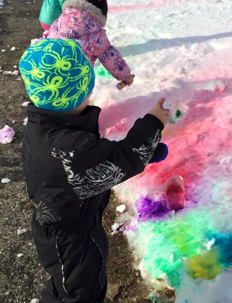 images/stories/HeaderImages/Frame4/snow painting.jpg